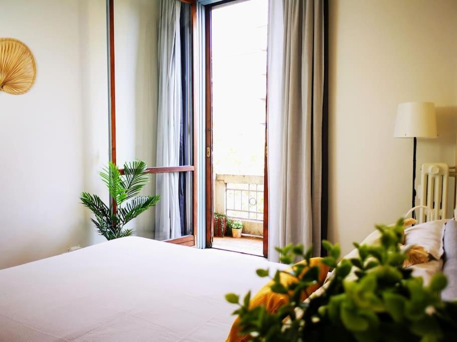 Sunny Flat 50 Meters From The Metro Leilighet Milano Eksteriør bilde