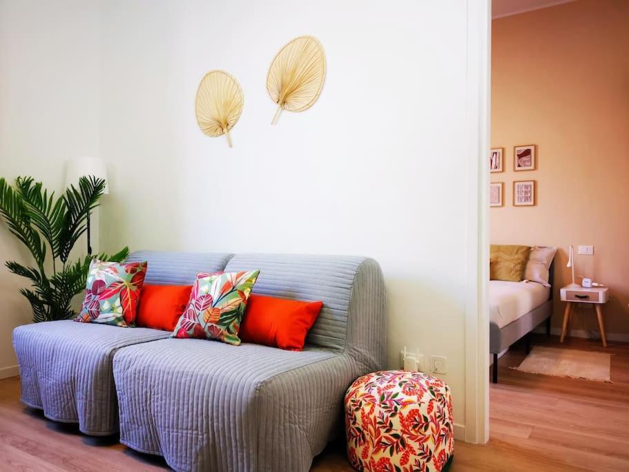 Sunny Flat 50 Meters From The Metro Leilighet Milano Eksteriør bilde